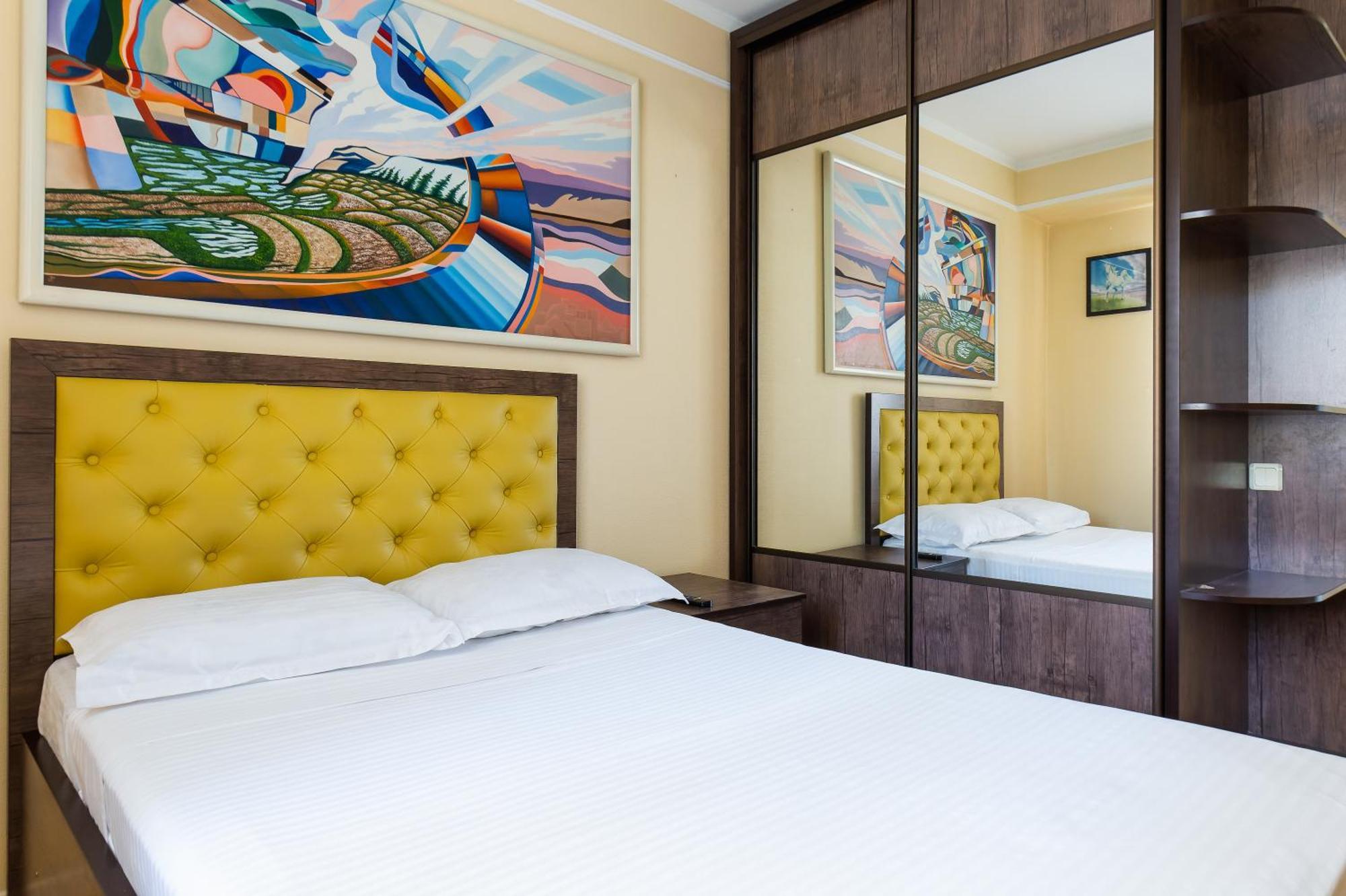 Downtown Big Apartment Ташкент Экстерьер фото